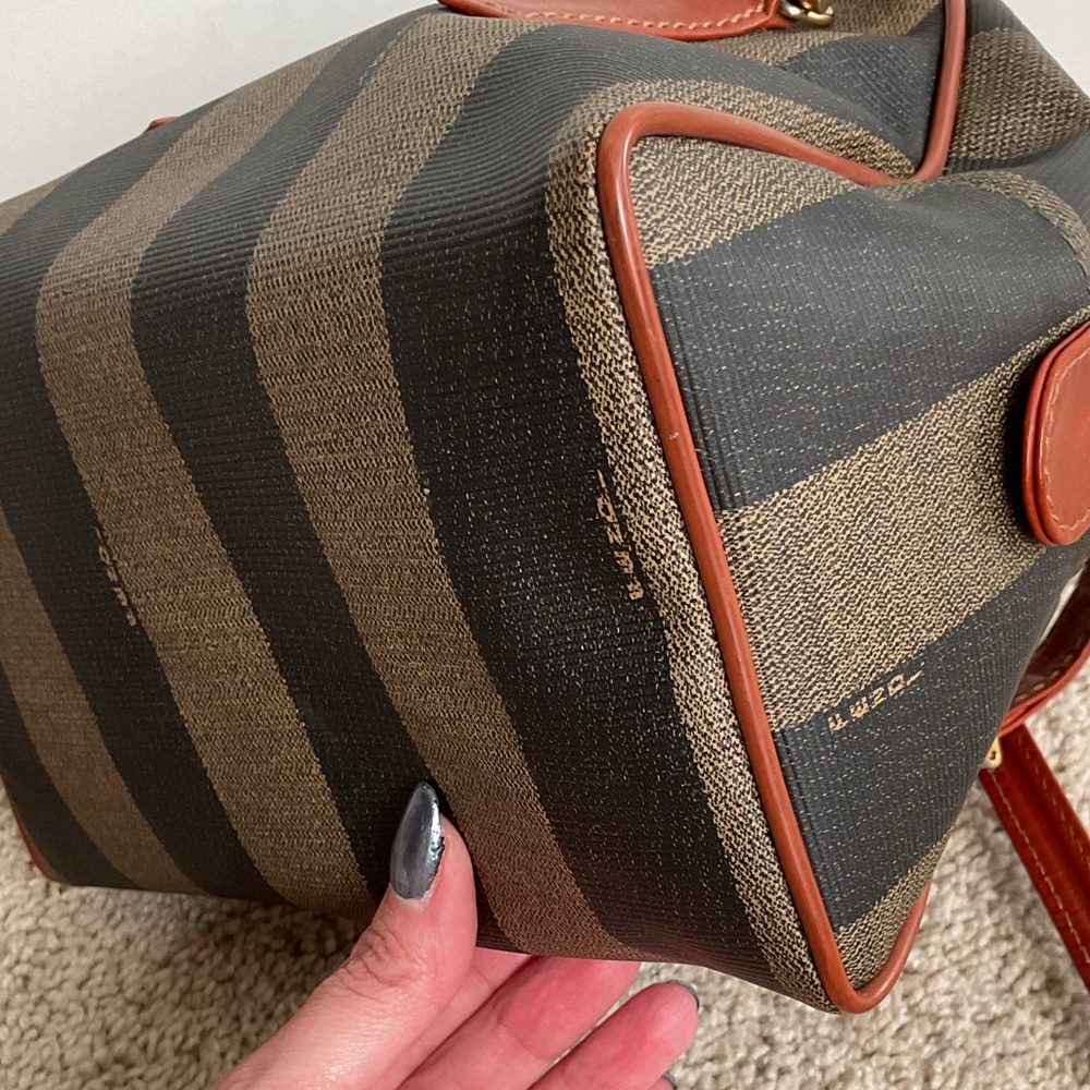 Fendi penguin small crossbody dome shape - Picture 6 of 12